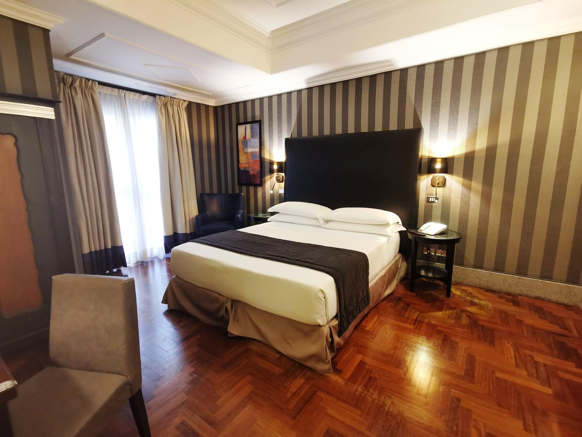 Royal Court 4* Rom