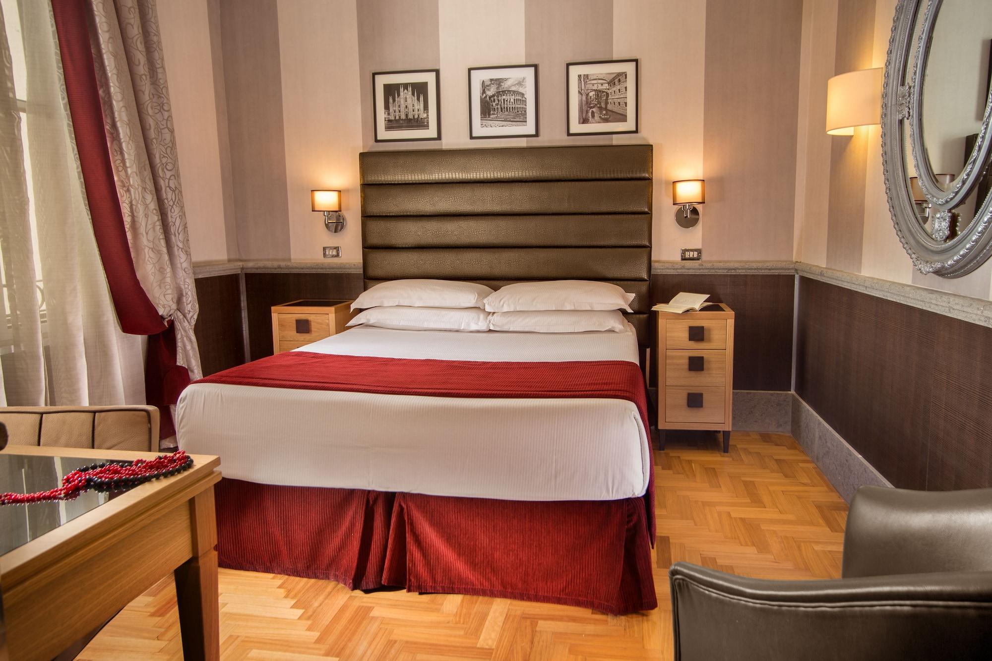 Royal Court Hotel