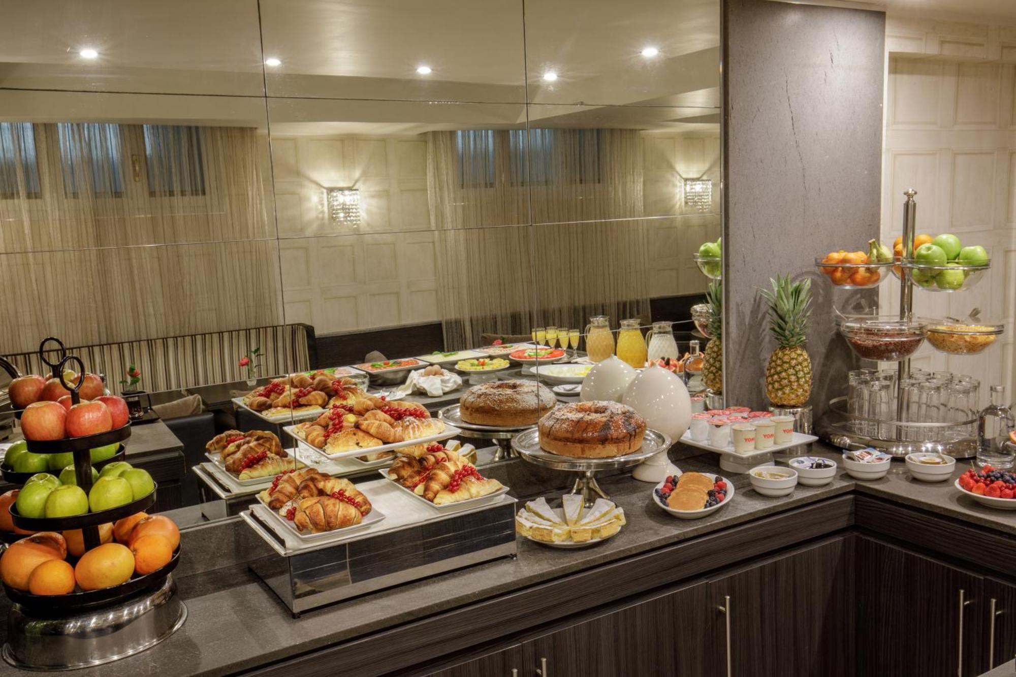 Royal Court 4* Rom